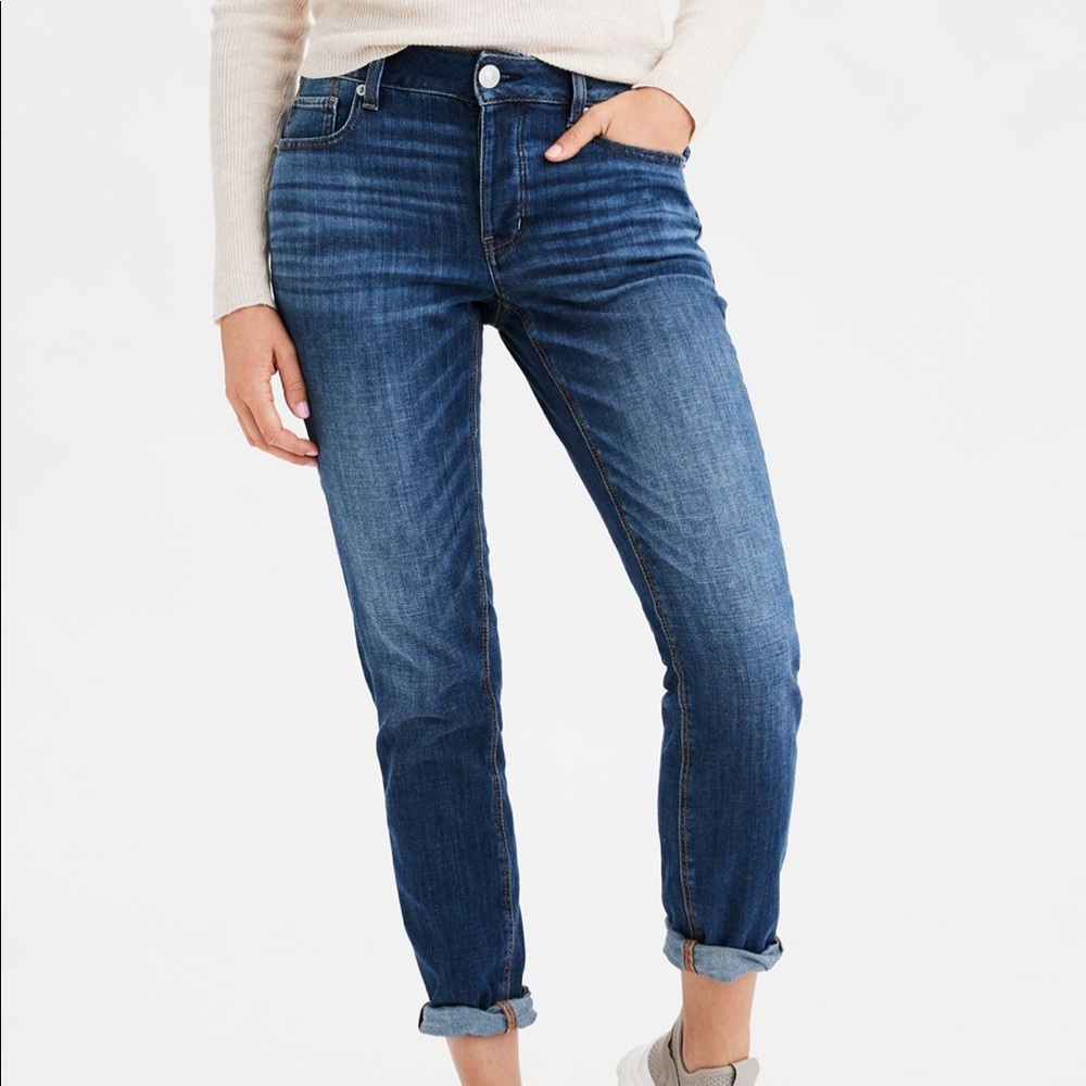 AE Tomgirl Jeans